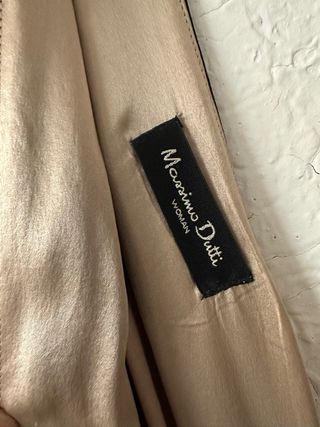 Vestido midi gasa negro pedrería hombros