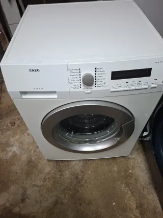 Lavadora AEG 8kg Protex
