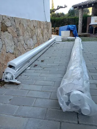Toldo blanco para exterior
