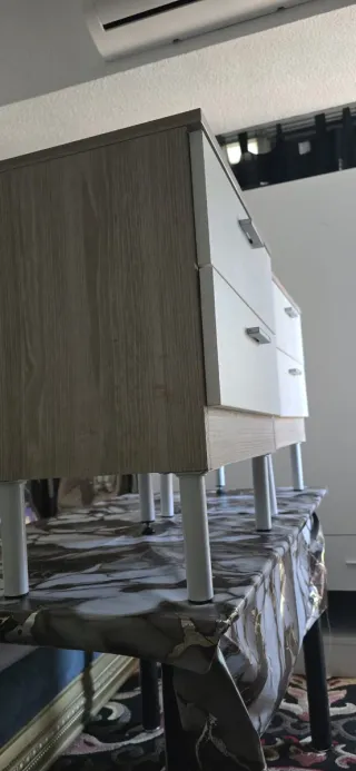 Par Mesitas Noche Beige y Blanco