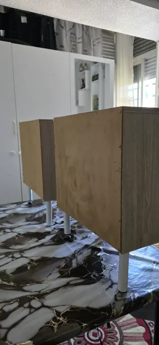 Par Mesitas Noche Beige y Blanco