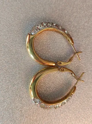 Pendientes aros dorados con brillantes