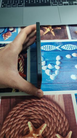 Iphone 16e al 94% pari al nuovo, baratto con 15pro