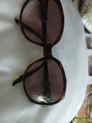 Gafas de sol estilo tortuga