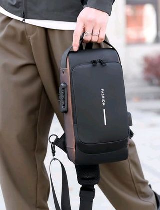 Borsa uomo tracolla nera e marrone