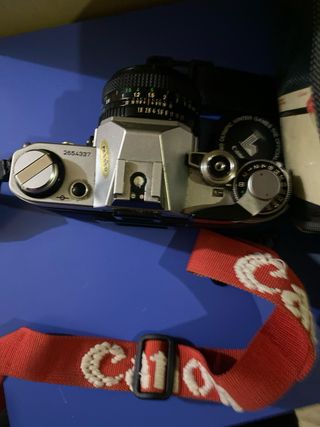 Canon AE-1 + Obiettivo 50mm f/1.8 Kit Completo