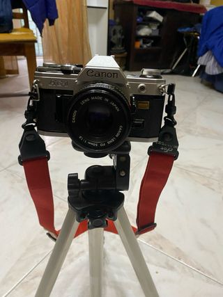 Canon AE-1 + Obiettivo 50mm f/1.8 Kit Completo