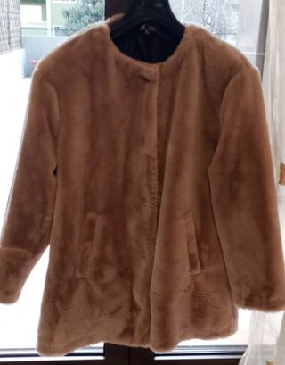 Cappotto pelliccia sintetica Zara collo rotondo