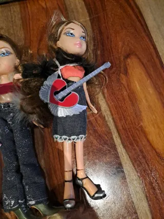 Lote 5 Muñecas Bratz imitacion. Rockeras