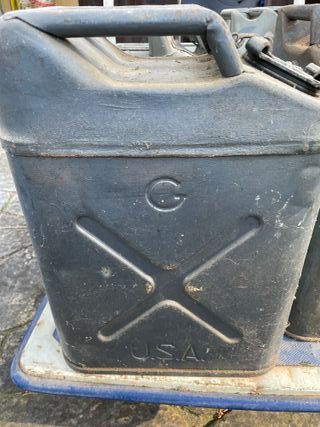 Bidones gasolina antiguos 4x20L 1x10L