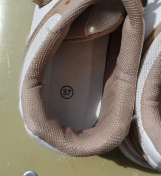 Zapatillas mujer beige y blanco Talla 37