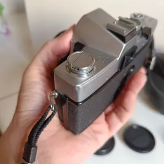 Minolta SRT101 + Obiettivo MD Rokkor 50mm f/1.7