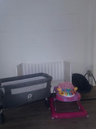 Culla per bambini bianca IKEA con materasso