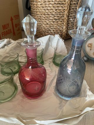 Bottiglie di vetro decorate
