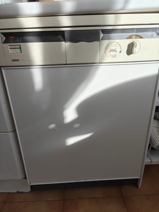 Lavavajillas Zanussi Estándar