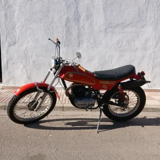 Montesa Cota 247 Trial Roja