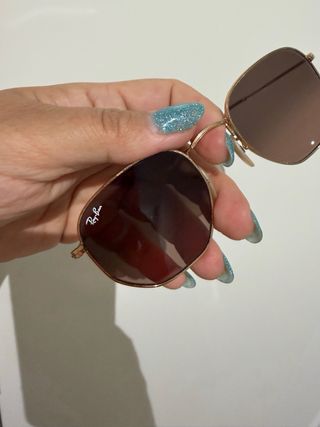 Gafas de sol Ray-Ban azules y marrones