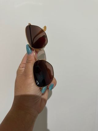 Gafas de sol Ray-Ban azules y marrones