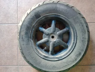 Rueda Scooter Pirelli 130/90-10 61H