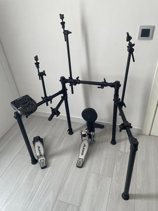 Alesis Nitro Mesh Kit Batería Electrónica