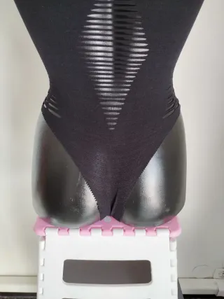 Body nero con tagli tg Unica