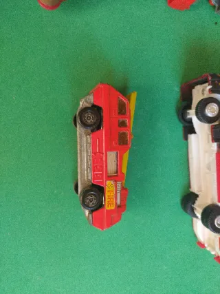 Lote di camion dei vigili del fuoco in varie scale e marche