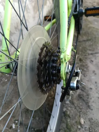 Bicicleta Montaña Morada y Verde