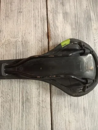 Sillín Bici Montaña Negro y Verde