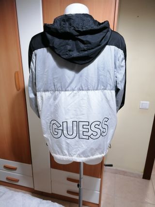 Piumino GUESS unisex + regalo