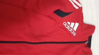 Chaqueta Adidas Roja con Rayas Blancas