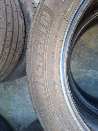 Neumáticos 225/55/19