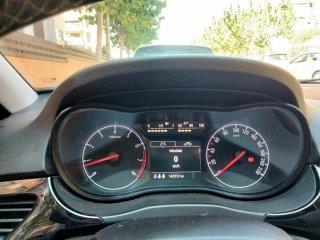 Opel CorsaE 2016