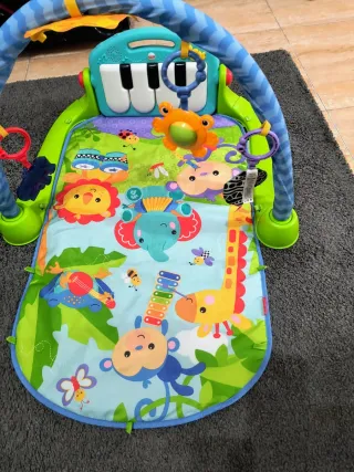 Tapete de juegos musical para bebé
