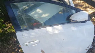 Puerta Delantera Izquierda Toyota Auris 2014