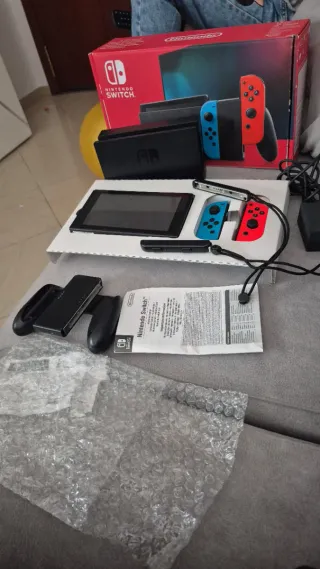 Nintendo Switch Azul y Rojo