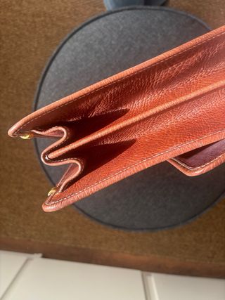 Maletín de piel marrón