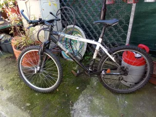 Bicicleta de Montaña B'Twin