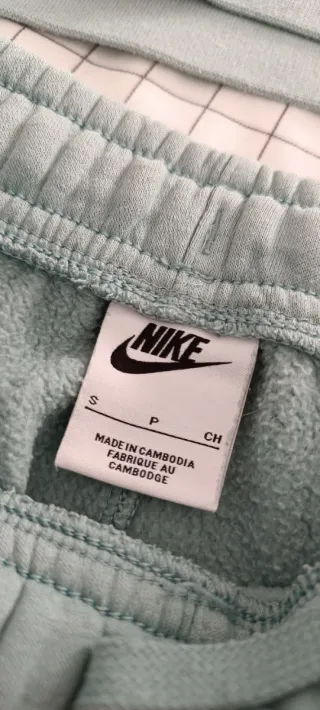 Chándal turquesa (Nike)