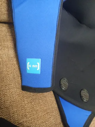 Traje de buceo TIGERGEAR azul y negro