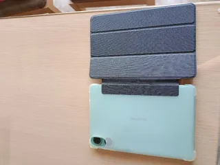 PERFECTA PARA JUGAR Y ESTUDIAR Tablet con funda