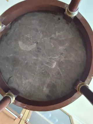 Mesa auxiliar mármol y madera