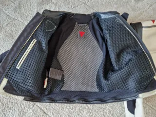 Mono Dainese Laguna Seca Talla 48 Blanco 2 p