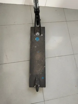 Patinete Scooter Negro.