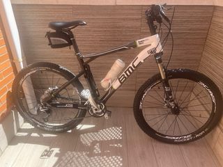 Bicicleta  de montaña BMC  cuadro de carbono
