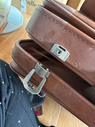 Maleta vintage de cuero marrón marca gladiator