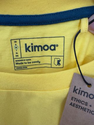 Camiseta Kimoa amarilla con etiqueta