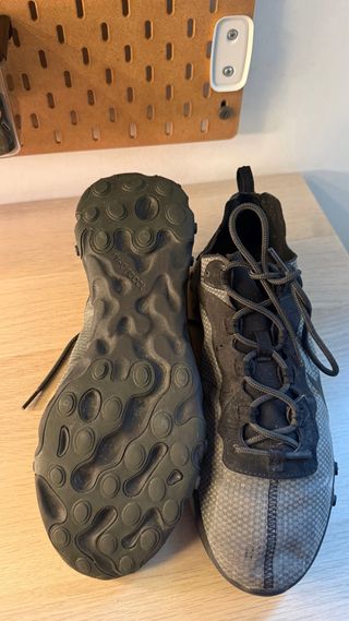 Nike React Element 55 Negro/Oliva