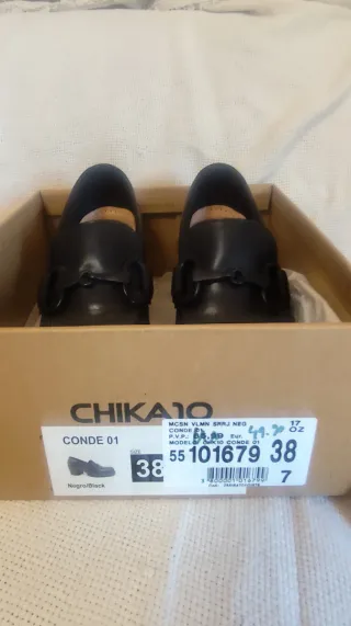 Mocasines Chika10 Negros con Hebilla