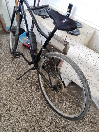 Bicicleta Decathlon con sillín nuevo