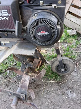 Cultivador manual